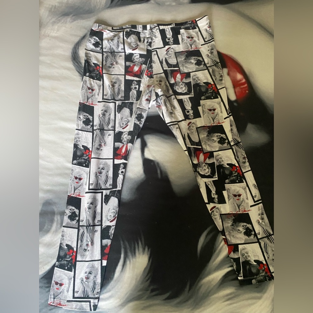 Marilyn Monroe pants